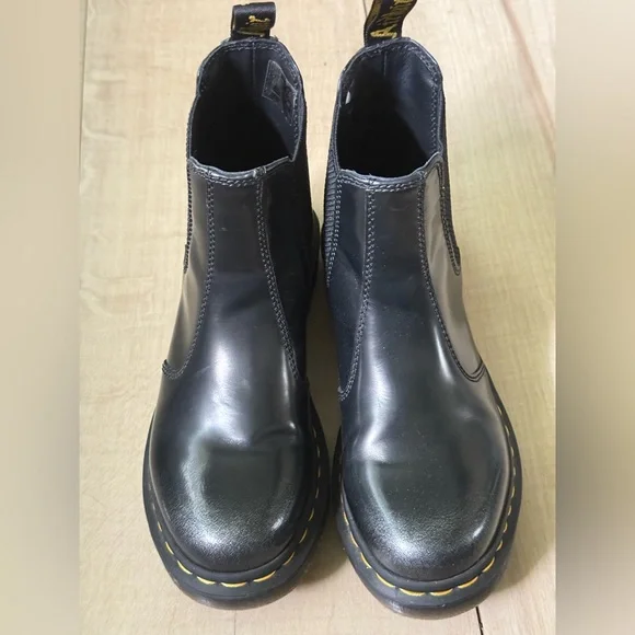 Dr. Martens 2976 Black Leather Chelsea Boots Women’s 7 Grunge Minimalist Edge - Picture 6 of 16